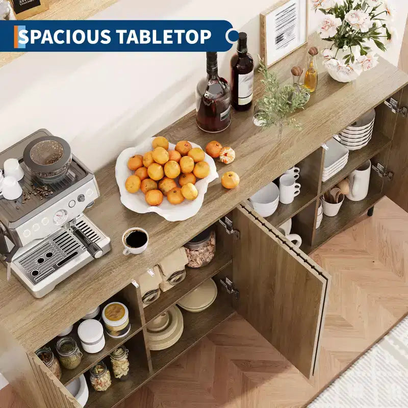 Buffet vaisselier moderne cannelé de 160 cm avec 4 portes cannelées, pieds en métal et étagères réglables, console de rangement pour cuisine