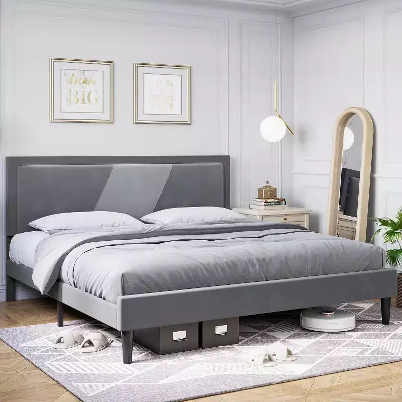 Cadre de lit queen rembourré avec tête de lit capitonnée à oreilles, velours luxueux, lattes en bois, assemblage facile, sommier tapissier en option, gris