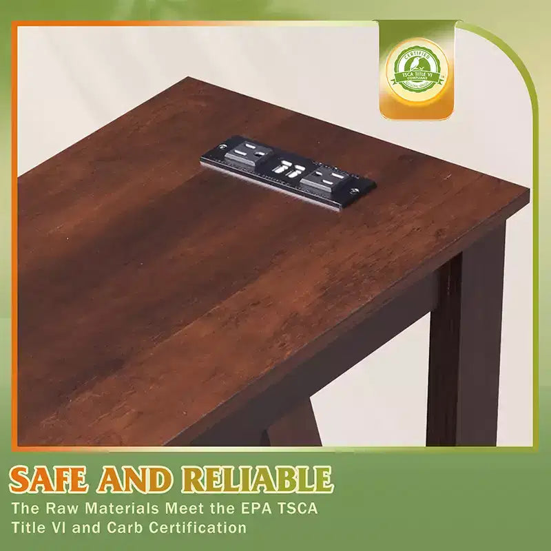 Table d'appoint fine avec station de recharge - Table d'appoint étroite de style fermier avec étagères de rangement ouvertes pour les petits espaces chambre/salon