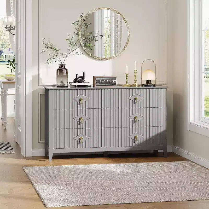 Commode à 6 tiroirs extra large de 137 cm avec panneaux cannelés Meuble de rangement moderne Meuble TV finition chêne, pour chambre, salon, couloir