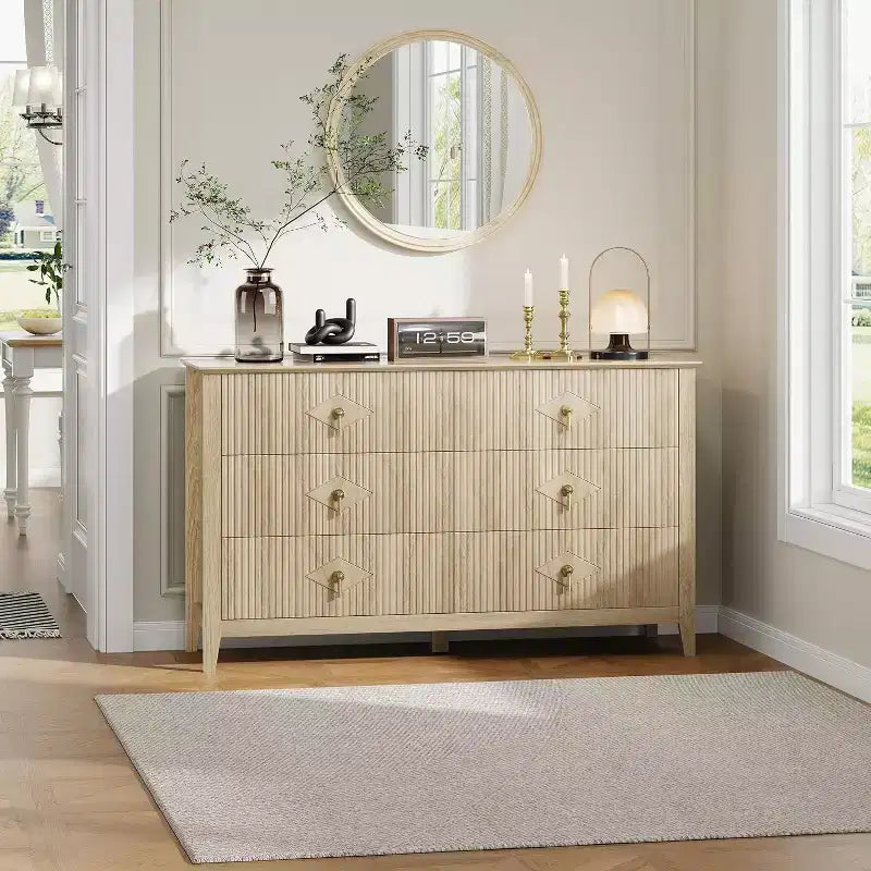 Commode à 6 tiroirs extra large de 137 cm avec panneaux cannelés Meuble de rangement moderne Meuble TV finition chêne, pour chambre, salon, couloir