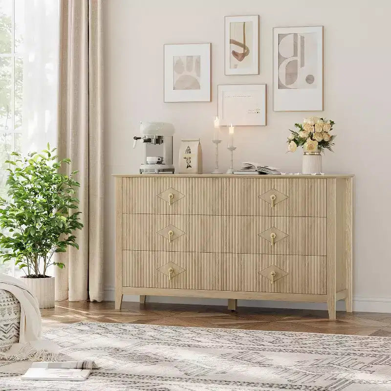 Commode à 6 tiroirs extra large de 137 cm avec panneaux cannelés Meuble de rangement moderne Meuble TV finition chêne, pour chambre, salon, couloir